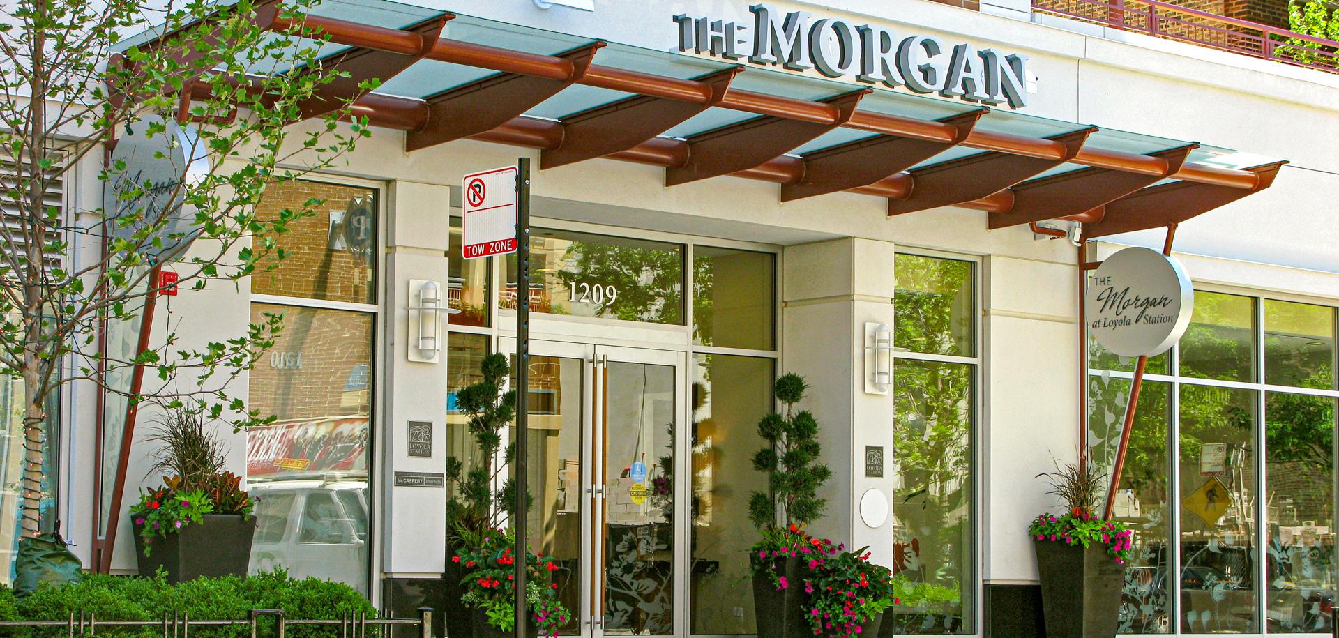 Image of the Arthur Ave entrance of the Morgan At Loyola Station